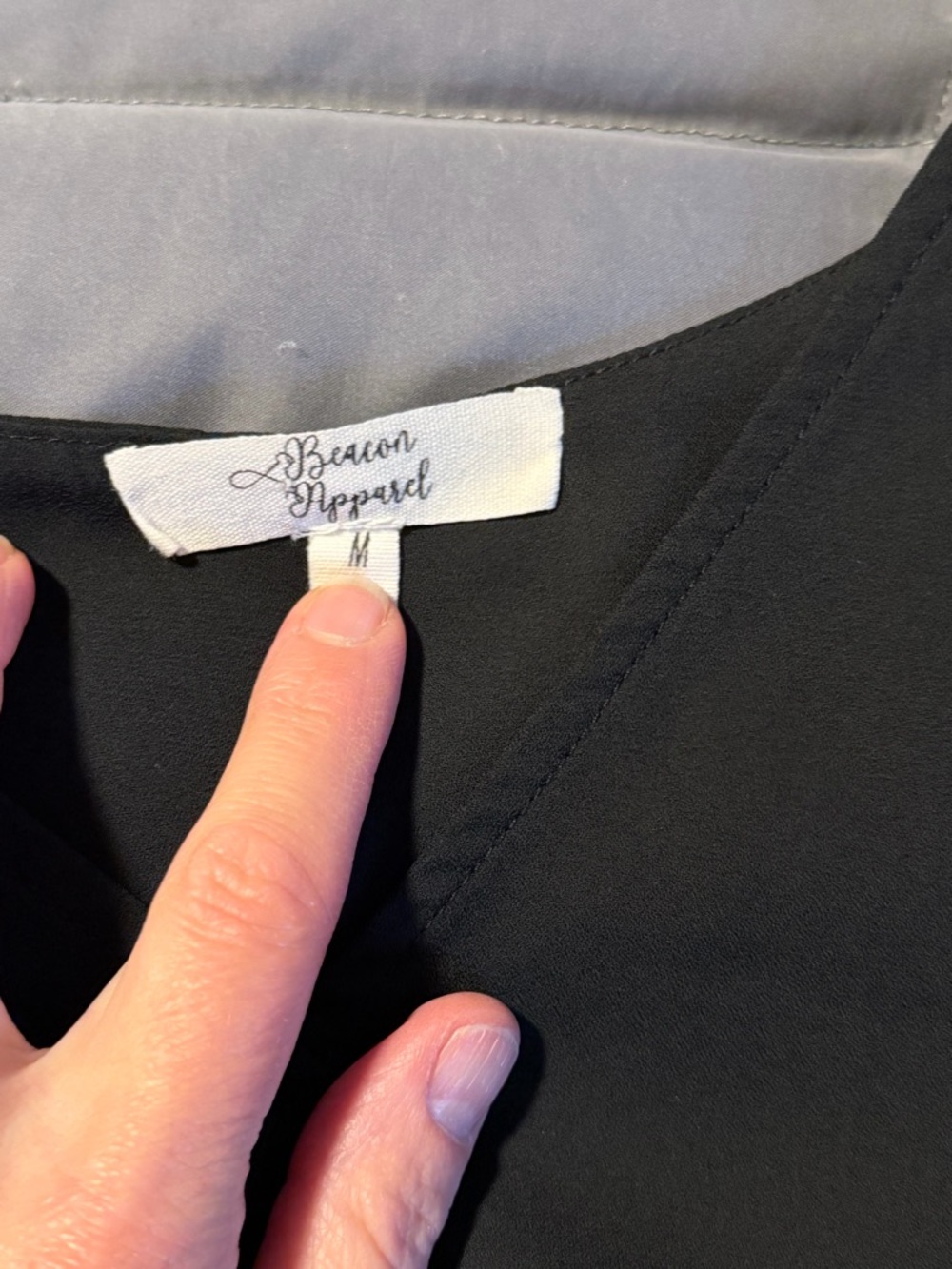 Beacon Apparel Top - Picture 4 of 5